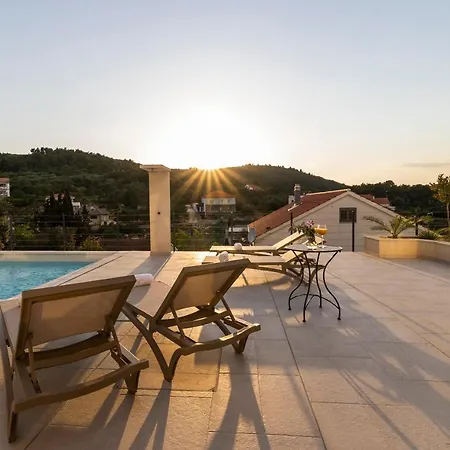 Tilagus - Perla 公寓