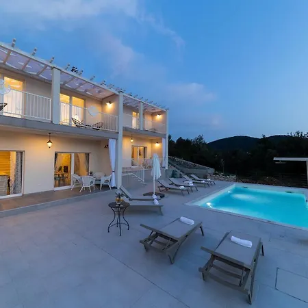 Tilagus - Perla Žman