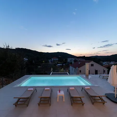 Tilagus - Perla 公寓 *